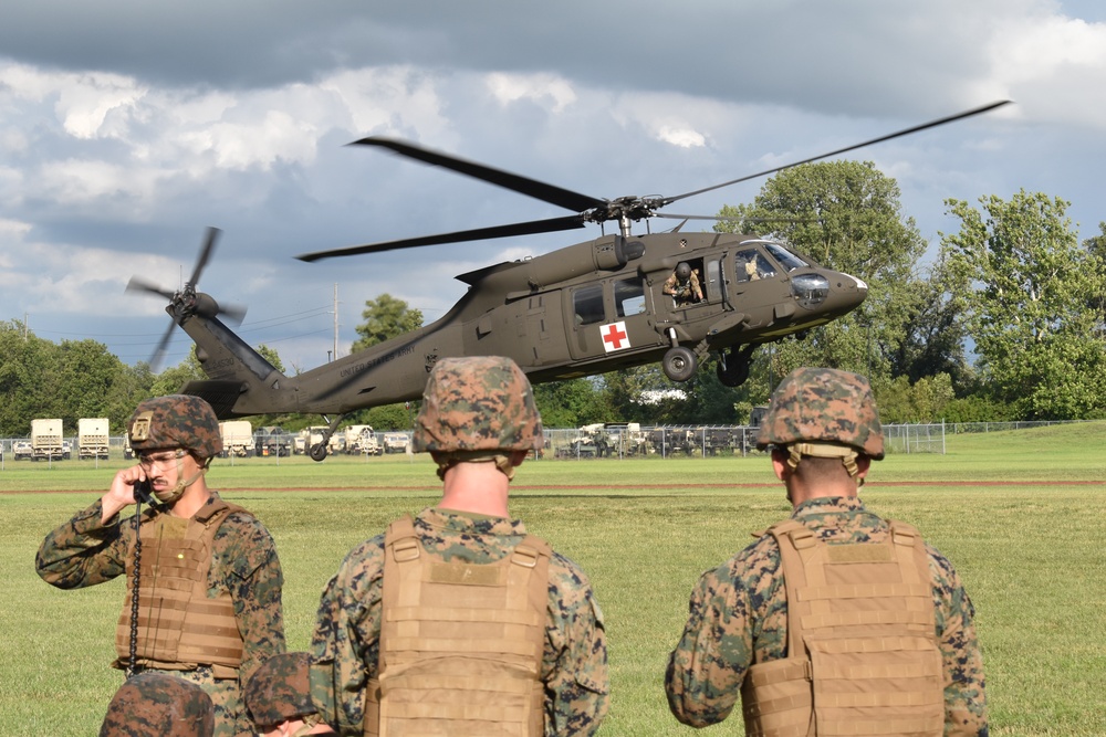 4th Marine Division Communication Marines conduct joint MEDEVAC training with Indiana National Guard