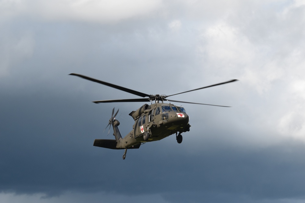 4th Marine Division Communication Marines conduct joint MEDEVAC training with Indiana National Guard