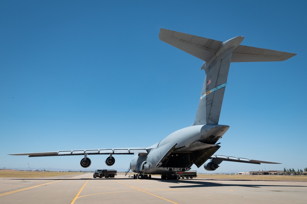 944th Fighter Wing Honorary Commanders tour C-5M Super Galaxy