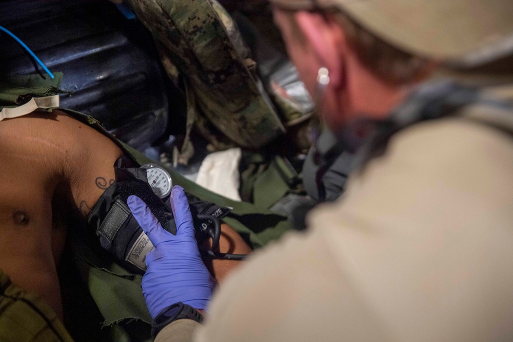 Naval Special Warfare Operators Conduct Medical Drill