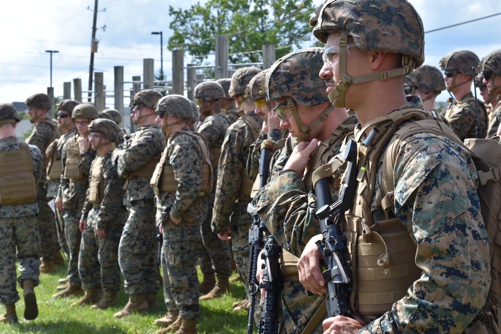 4th Marine Division Communication Marines conduct joint MEDEVAC training with Indiana National Guard