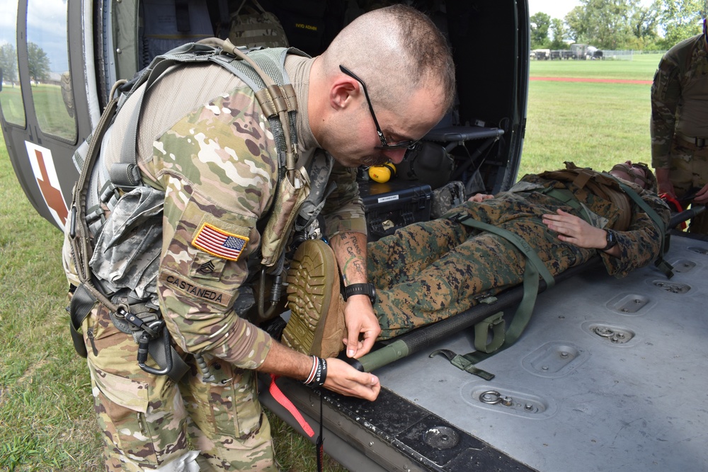 4th Marine Division Communication Marines conduct joint MEDEVAC training with Indiana National Guard