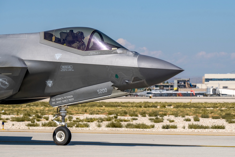 F-35 Demo Team Arrives for Gowen Thunder