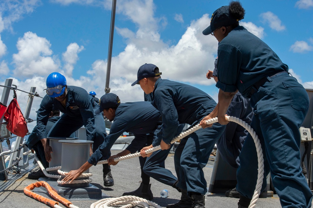 USS Paul Hamilton Hawaii Port Visit