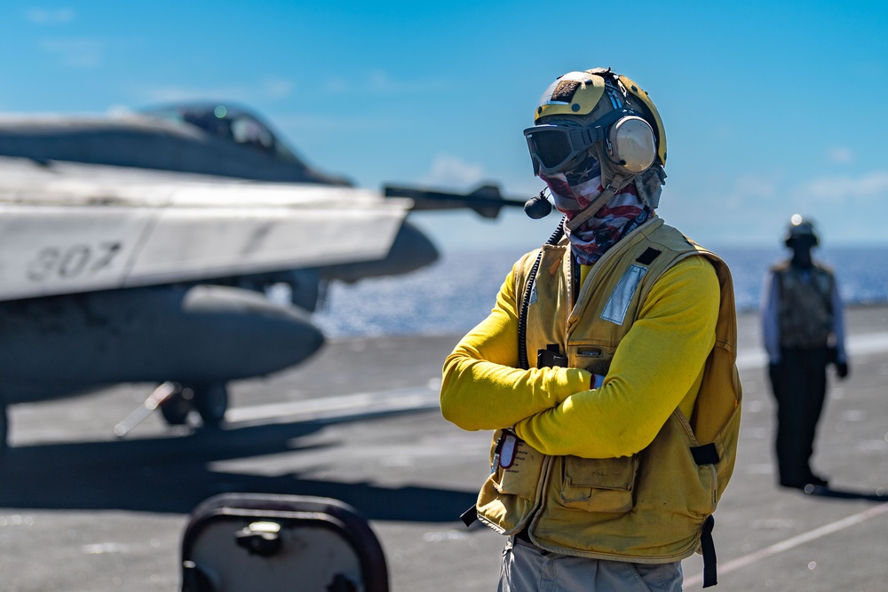 USS Ronald Reagan (CVN 76) conducts flight operations