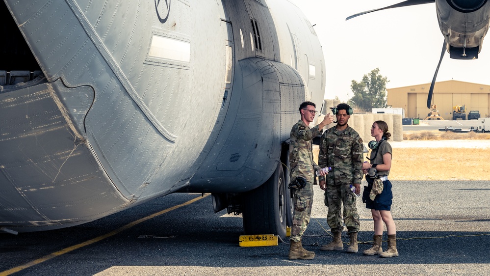 386th ELRS and EAMXS: Multi-Squadrons, Multi-Capable