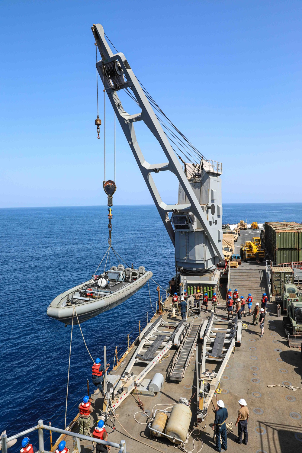 USS Carter Hall Conducts Small Boat Operations