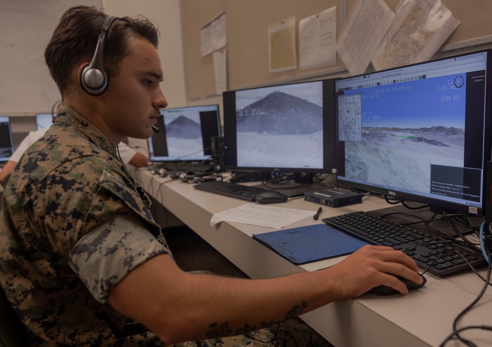 3/2 Marines stay ready with Combined Arms Staff Training