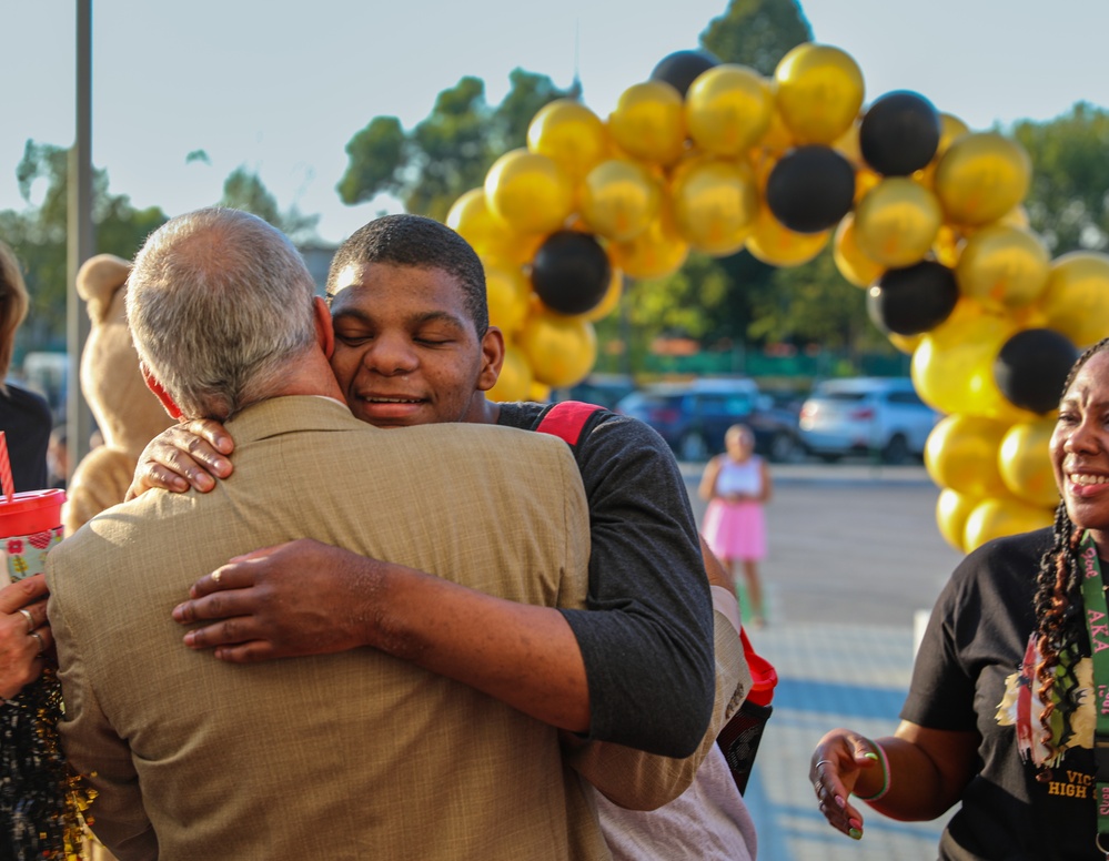 Red carpet return to new Vicenza High School