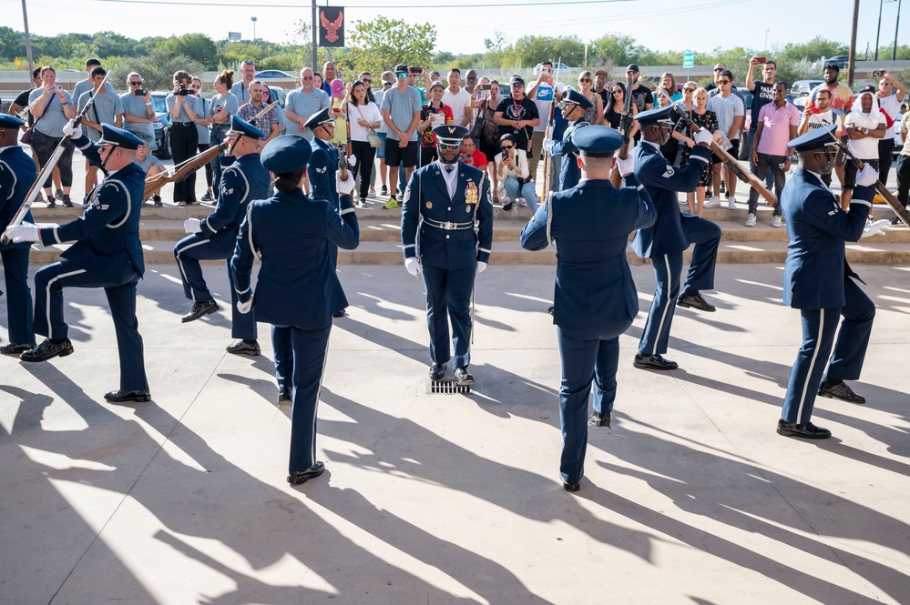 Air Force Honor Guard Drill Team tours Texas military community