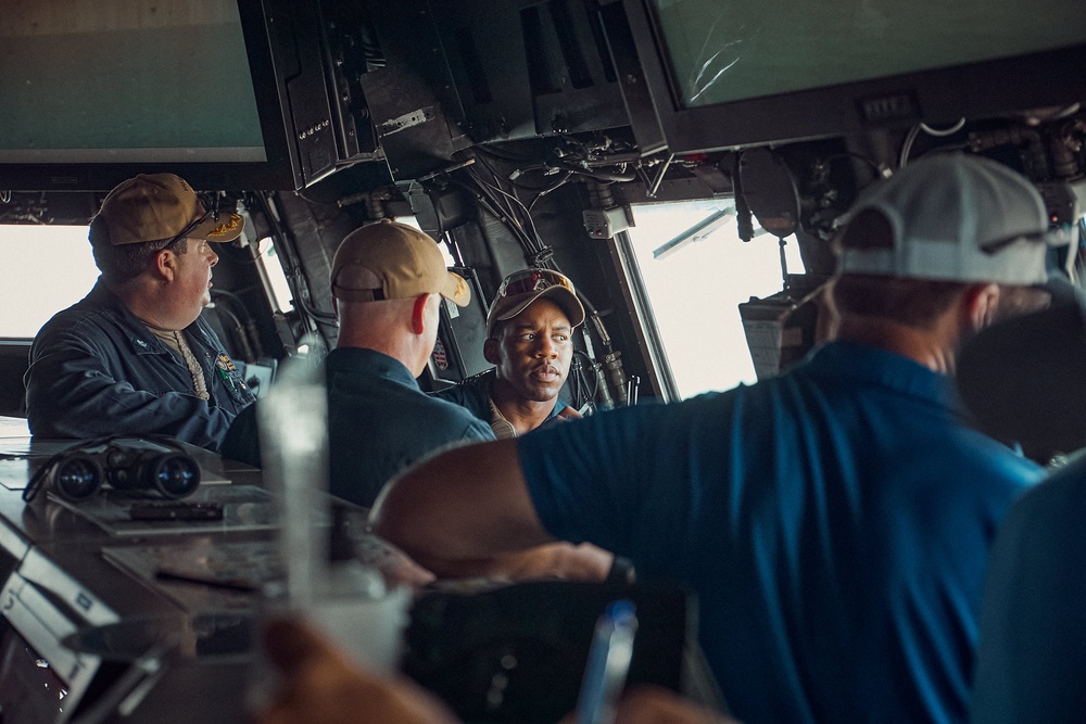 USS Zumwalt Transits Inbound to Pascagoula