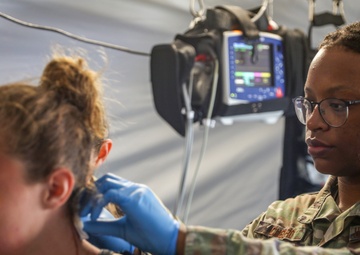Guard and Reserve citizen Airmen train together in Exercise Patriot Medic
