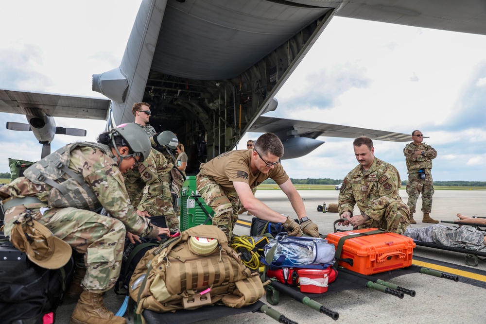 Guard and Reserve citizen Airmen train together in Exercise Patriot Medic