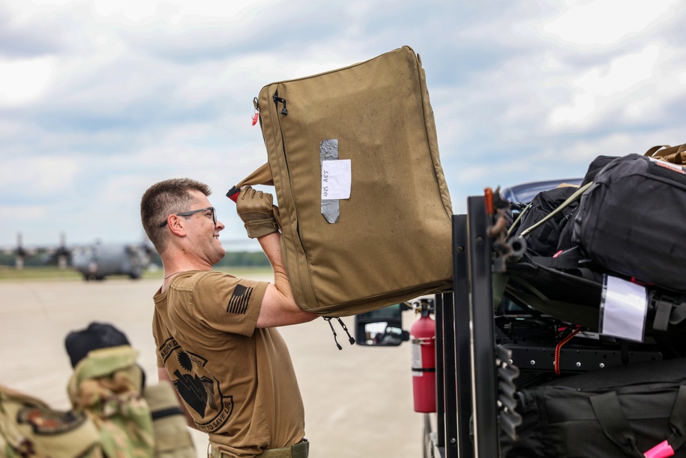 Guard and Reserve citizen Airmen train together in Exercise Patriot Medic