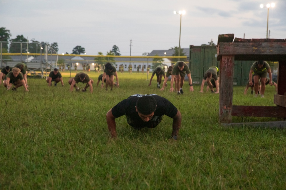 Personnel Administration School squad competition