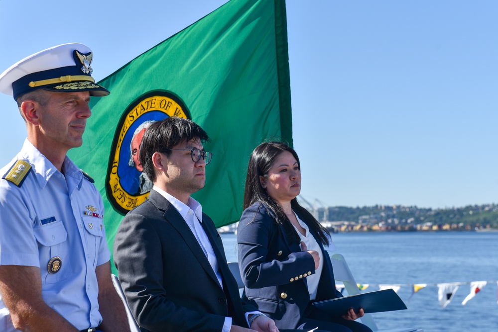 Seattle Naturalization Ceremony