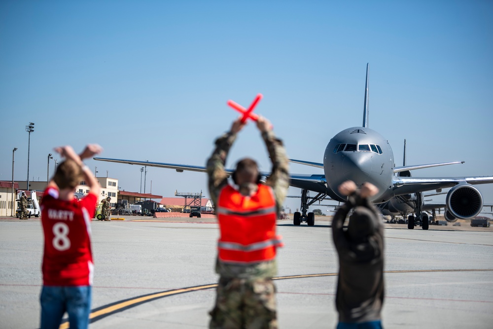 2nd KC-46A Pegasus arrives at Travis AFB