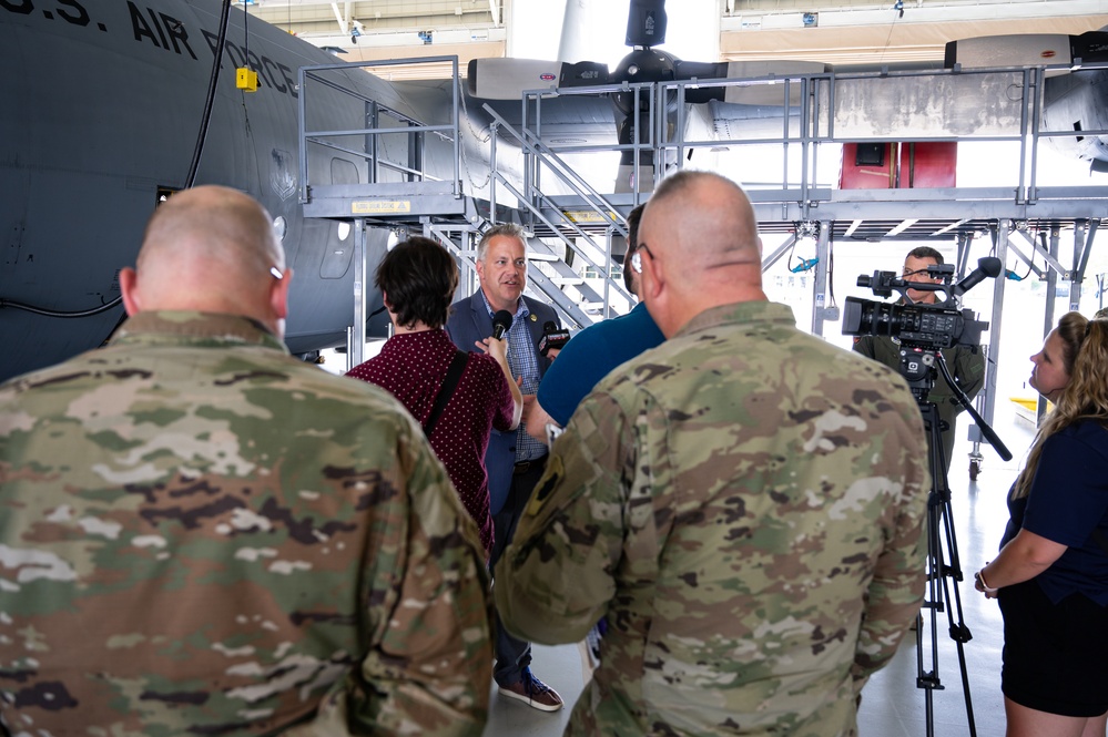 Rep. Eric Sorensen visits the 182nd