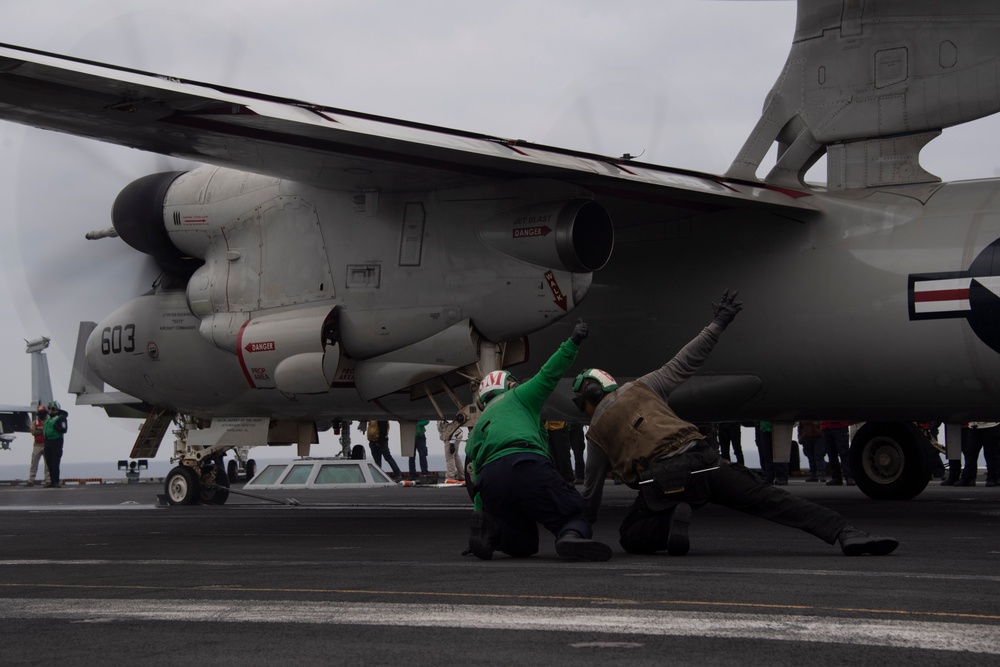 USS Carl Vinson (CVN 70) Conducts Flight Operations