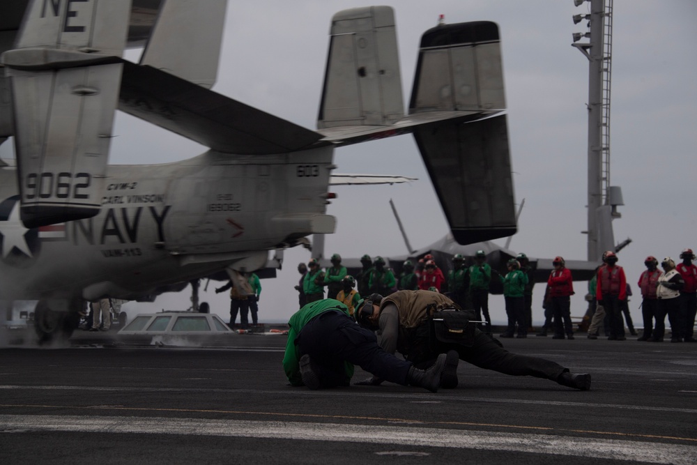 USS Carl Vinson (CVN 70) Conducts Flight Operations