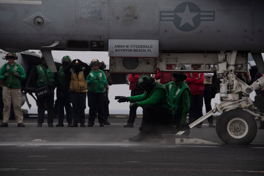 USS Carl Vinson (CVN 70) Conducts Flight Operations