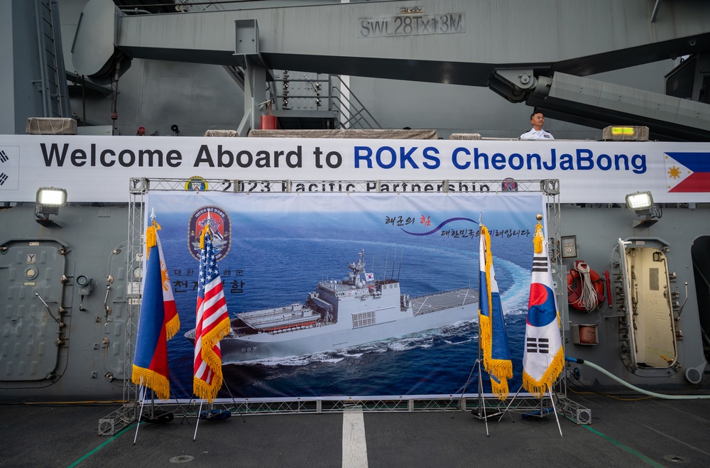 Pacific Partnership 2023: ROK Cheon Ja Bong (LST-687) Hosts Reception in the Philippines