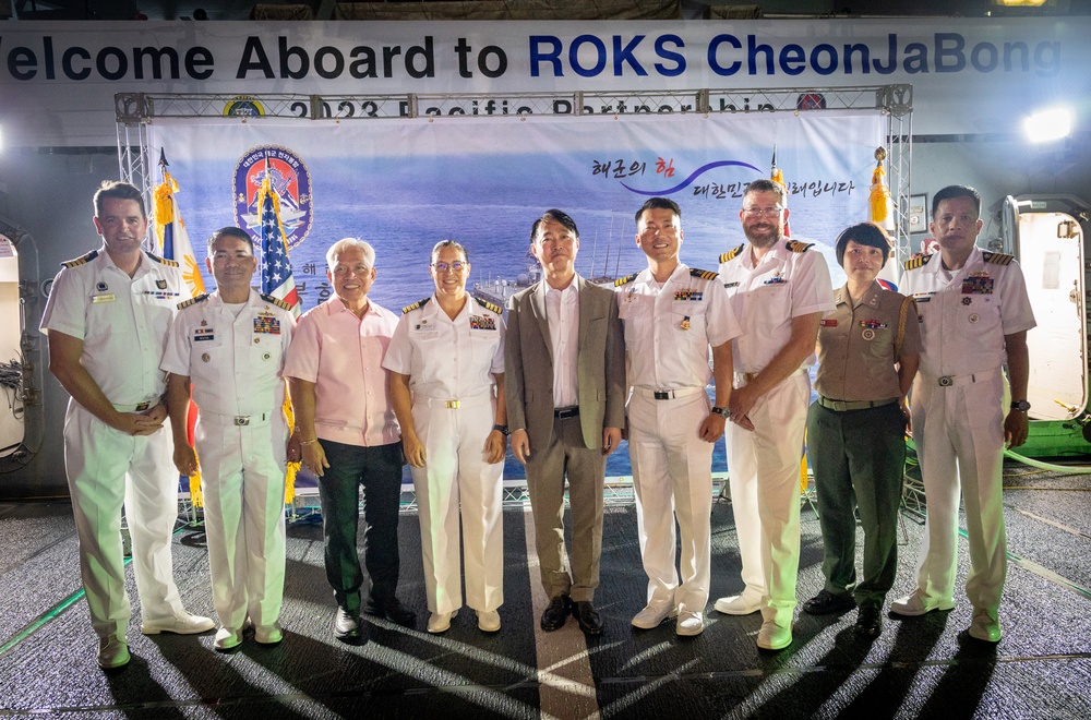 Pacific Partnership 2023: ROK Cheon Ja Bong (LST-687) Hosts Reception in the Philippines