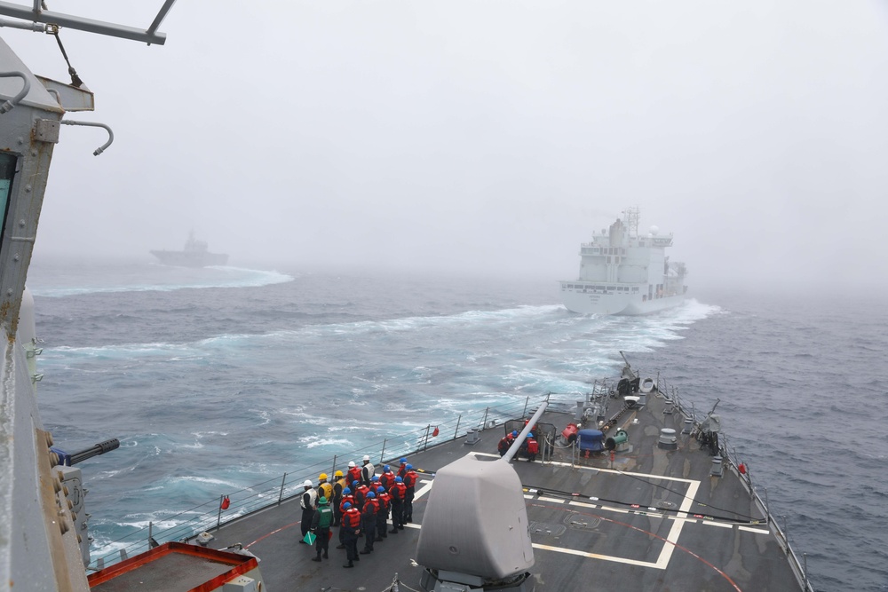 USS Benfold Participates in Noble Chinook