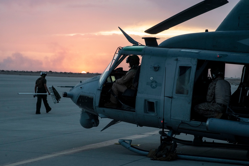 VMM-165 (Rein.) Conducts Night Flight Operations at RUT