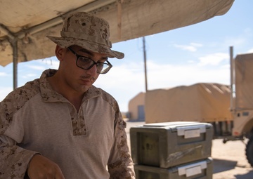 CLB-15, BLT 1/5 Supply Hot Meals During RUT