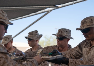 CLB-15, BLT 1/5 Supply Hot Meals During RUT