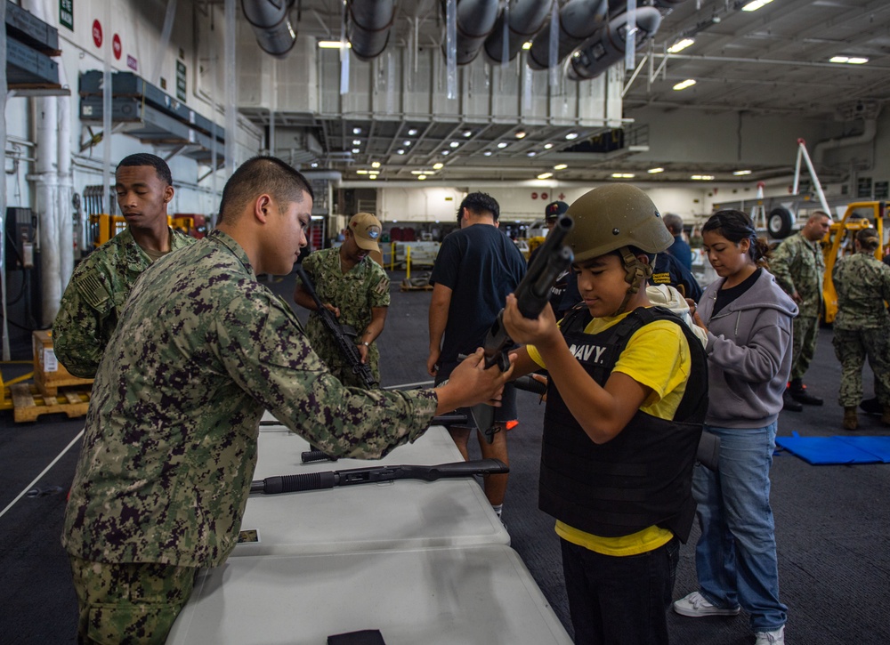 USS Theodore Roosevelt (CVN 71)