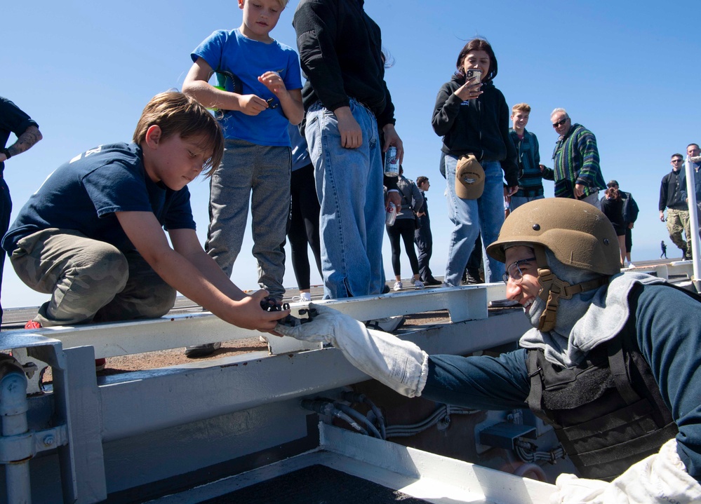 USS Theodore Roosevelt (CVN 71)