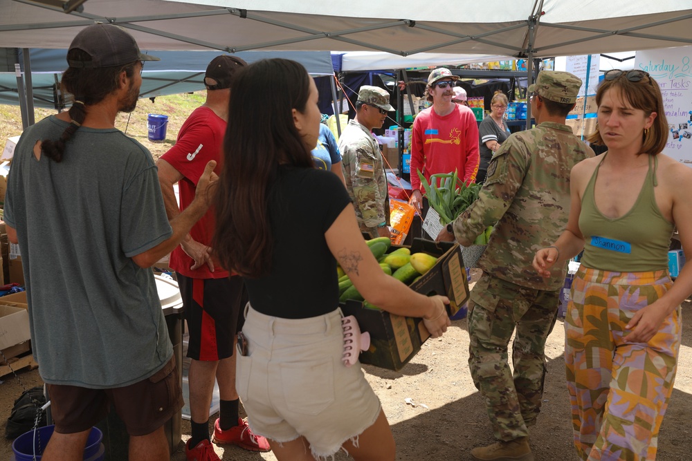 JTF-50 Assists with Water Distribution in Maui