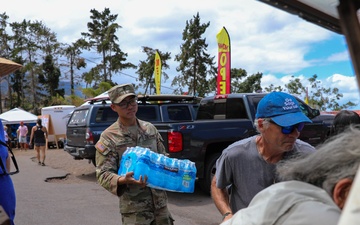 JTF-50 Distributes Water to West Maui Communities