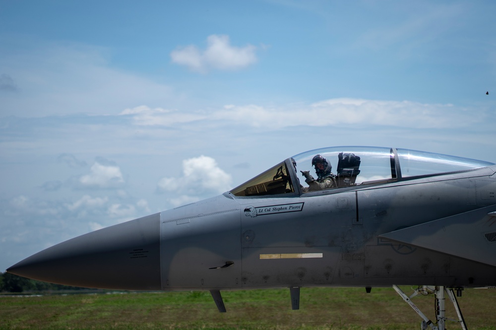 F-15’s first Relámpago flight