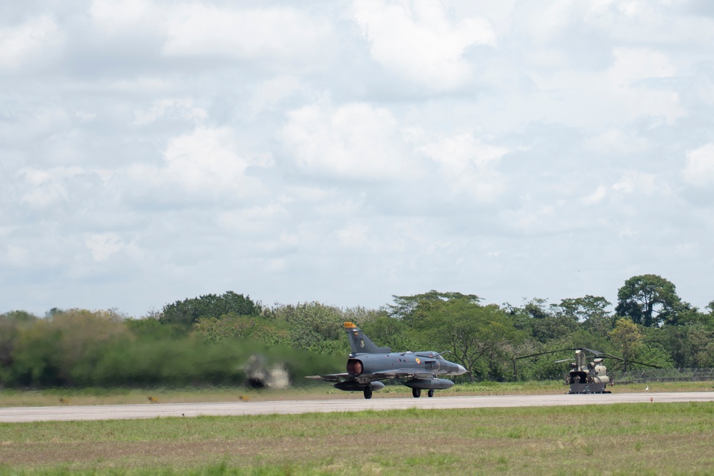 F-15’s first Relámpago flight