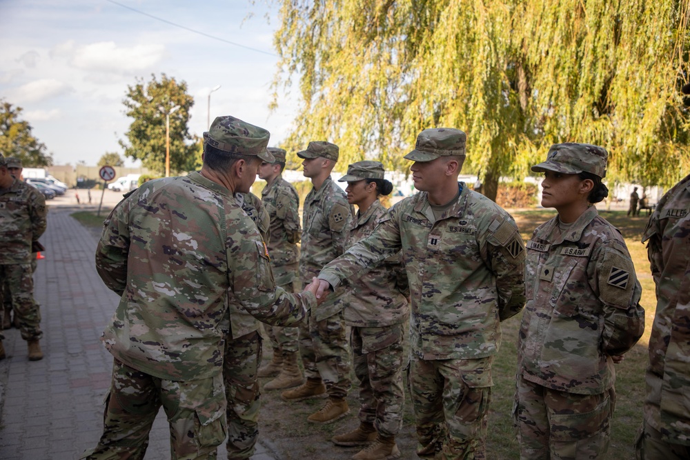 Sergeant Major of the Army visits the forward operating site in Poland