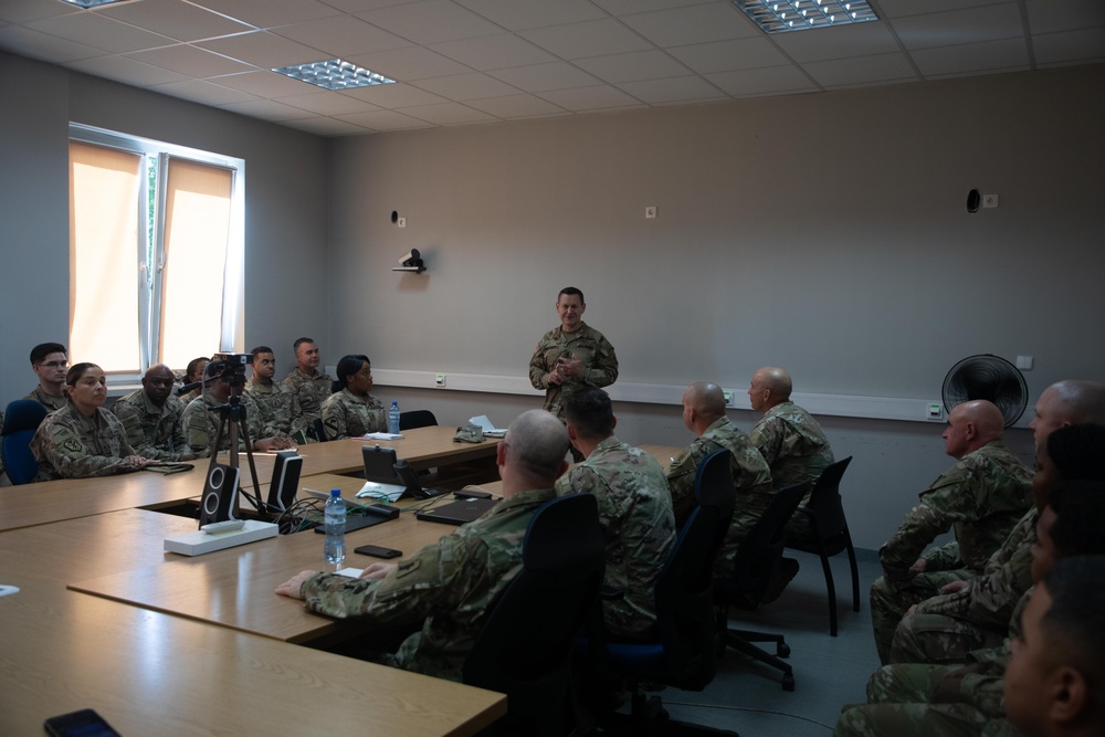 Sergeant Major of the Army visits the forward operating site in Poland