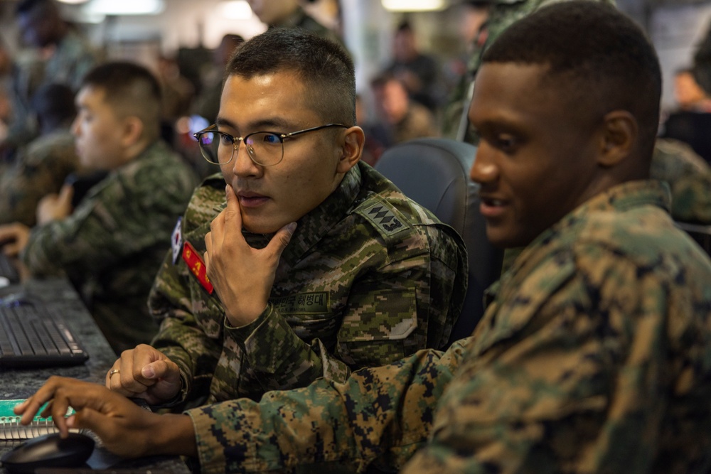 UFS 23: Landing Force Operations Center, USS Blue Ridge (LCC-19)