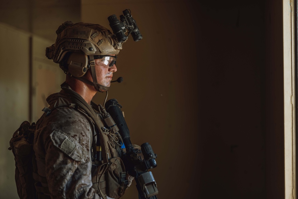 15th MEU Ground Interop: Vanguard’s Raid Force