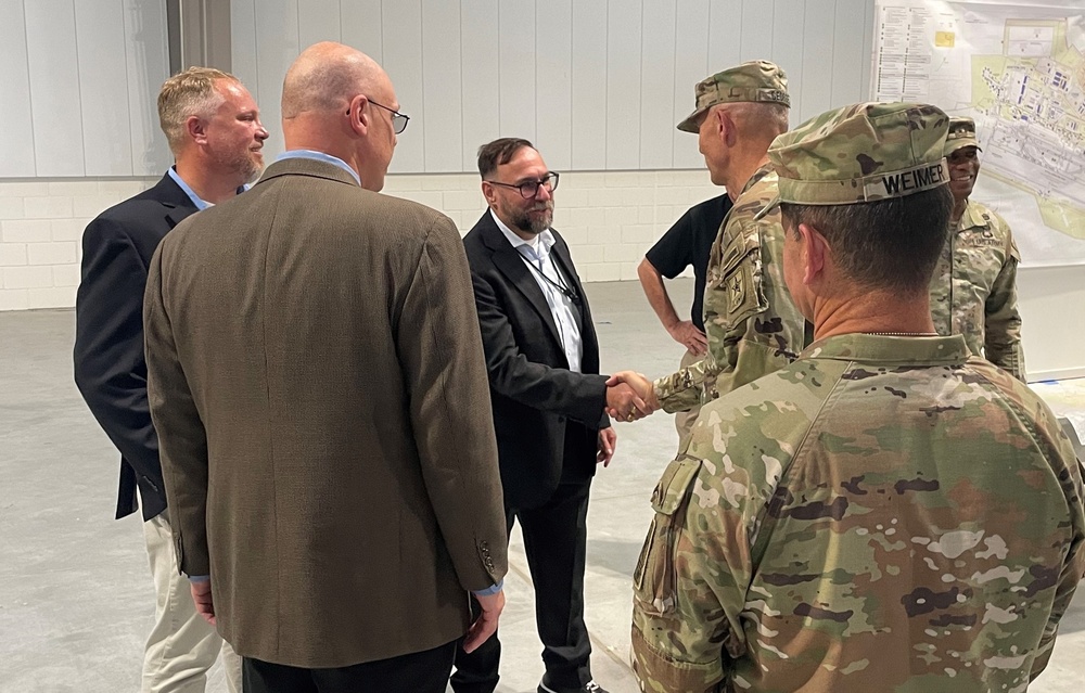 Army’s top two uniformed leaders visit new APS-2 storage, maintenance complex in Poland