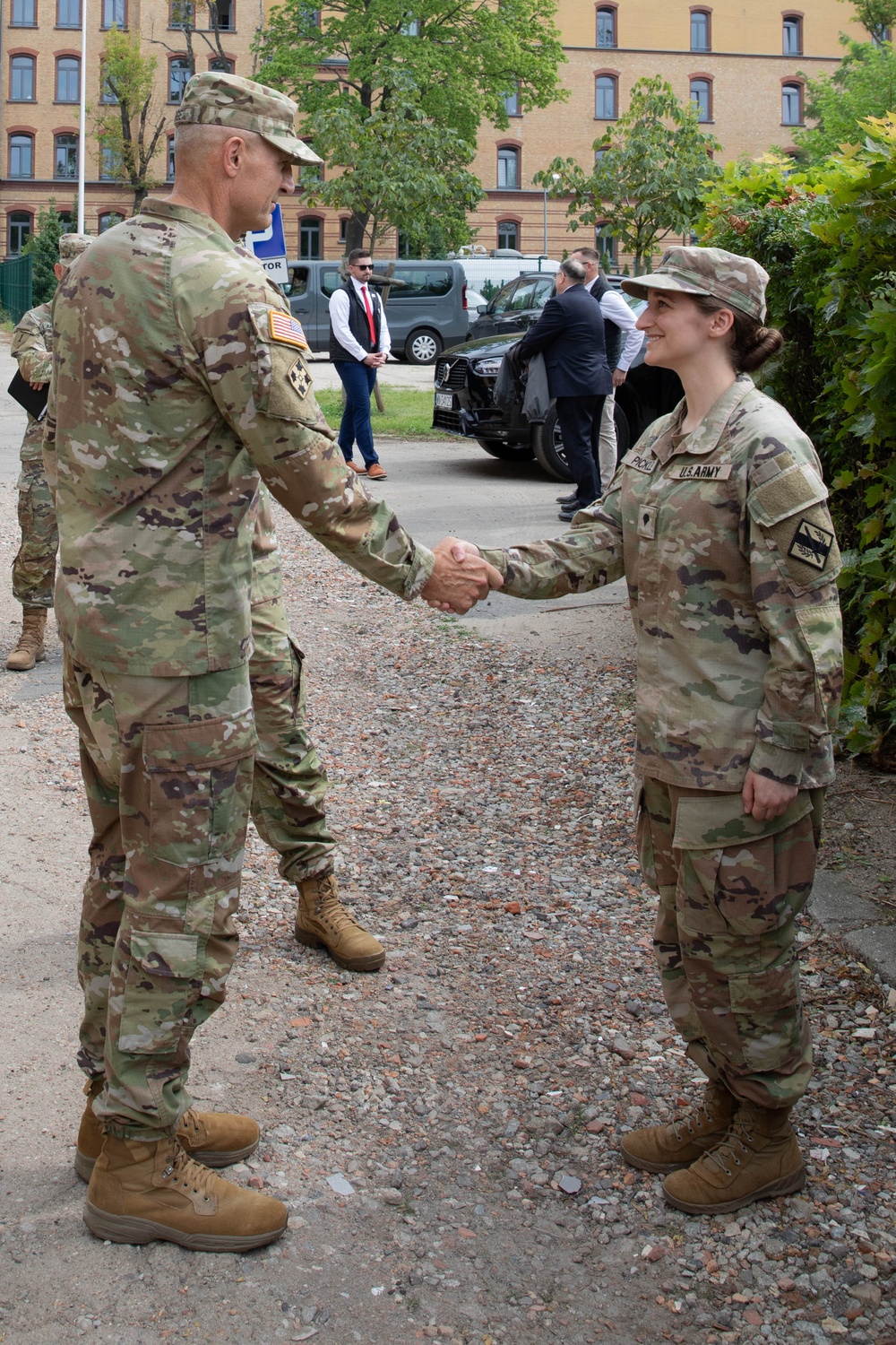 New Army leaders visit Poland