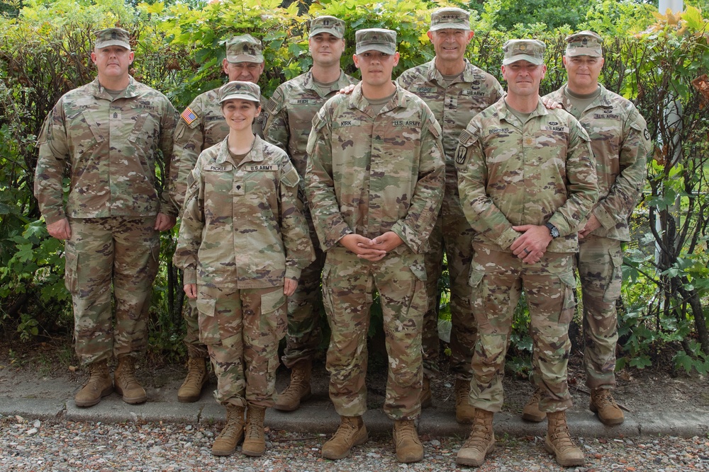 New Army leaders visit Poland
