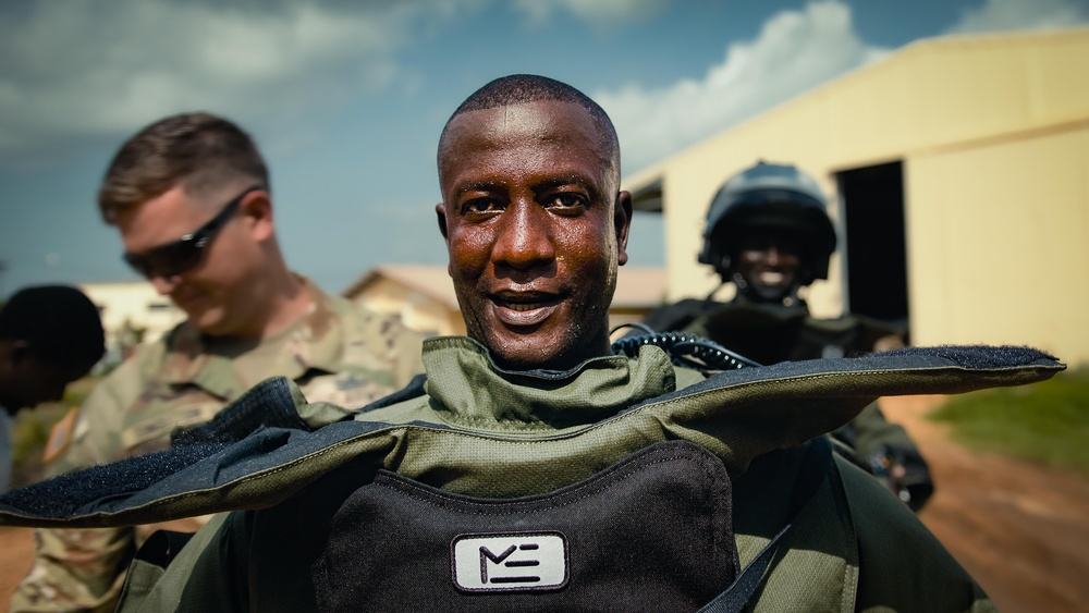 Senegal EOD Soldiers Complete First UN Intermediate IEDD Course