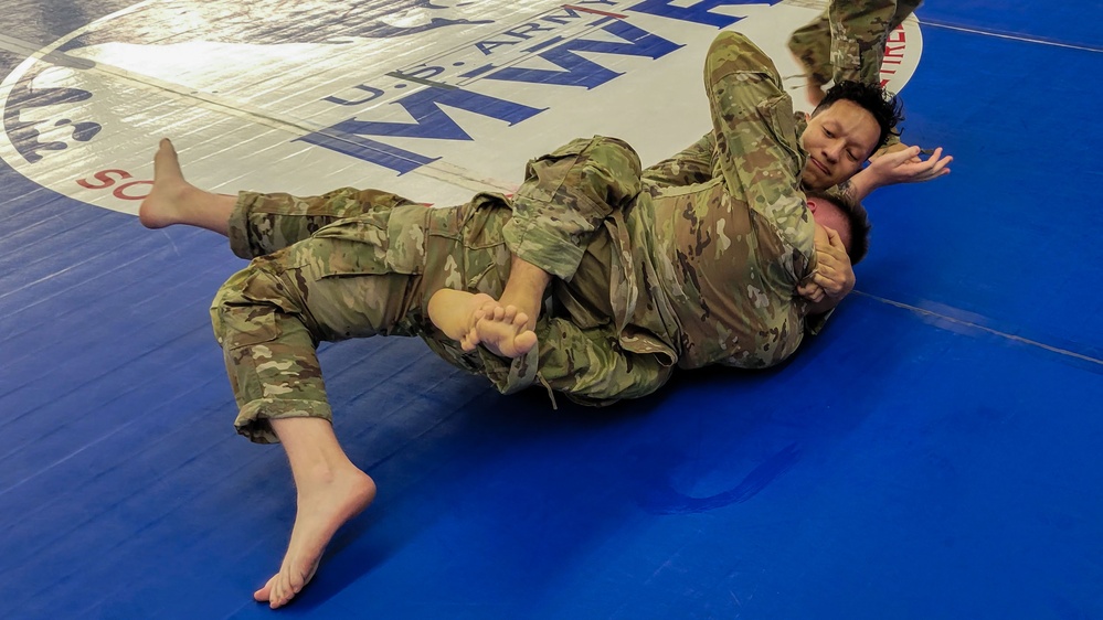 Combatives: Grappling