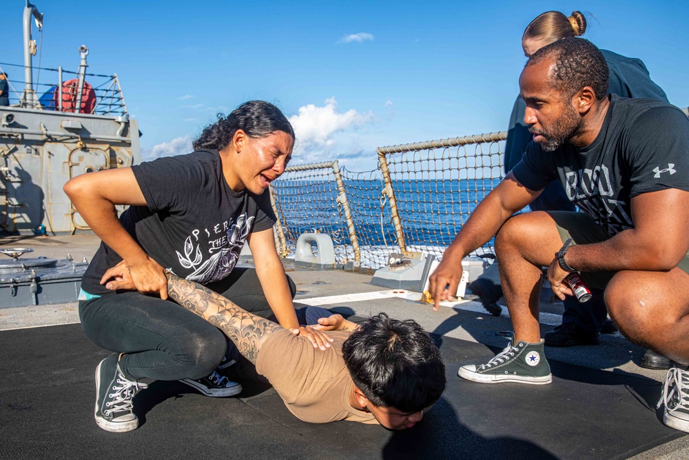 USS Benfold Conducts Routine Operations