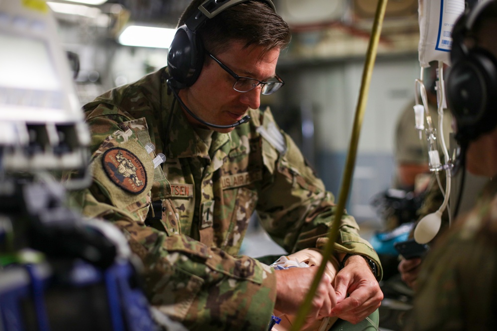 445th AW, 911th AW medical teams participate in Steel Buckeye