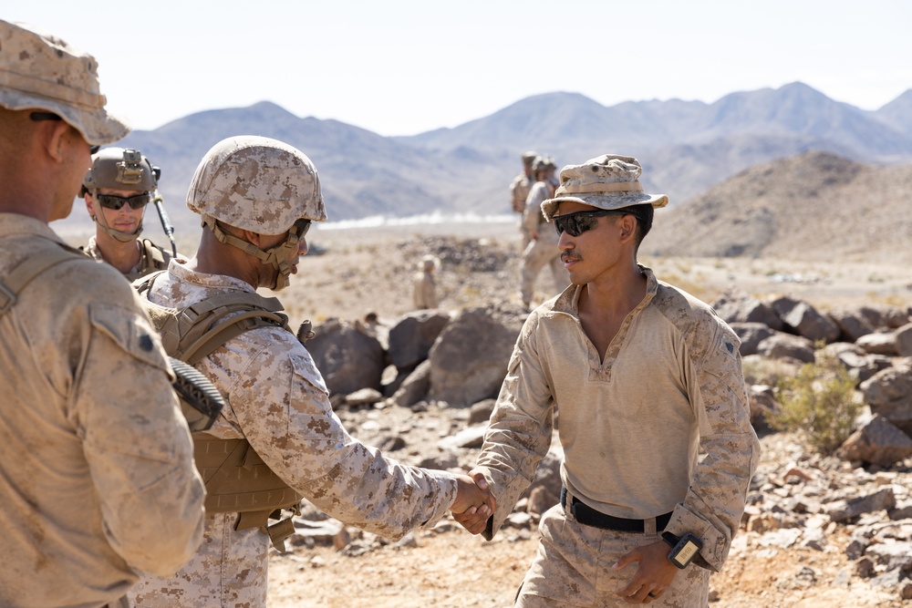 2nd Marine Division Commanding General visits 2/8 Marines during live-fire exercise