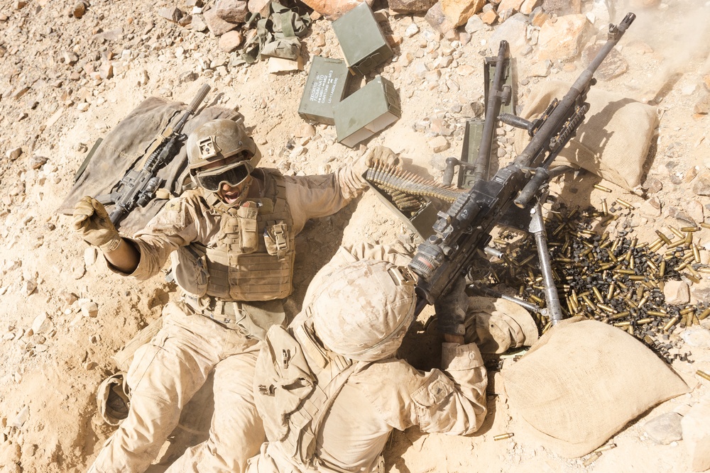 2nd Marine Division Commanding General visits 2/8 Marines during live-fire exercise